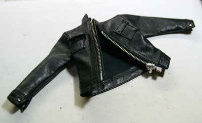0110-leather-jacket.jpg 400244 15K